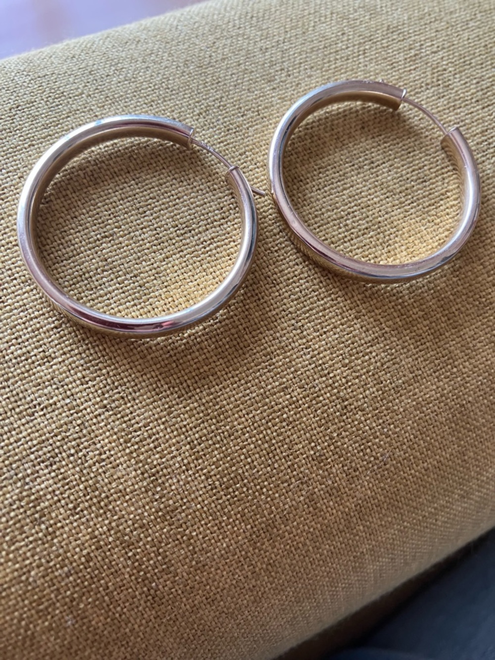 14K Gold Puff Hallow Hoop Earrings by JCM Jacmel - Picture 3 of 8